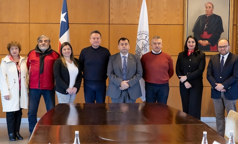 UCSC firma convenio con Asociación de Municipalidades de la Región del Biobío