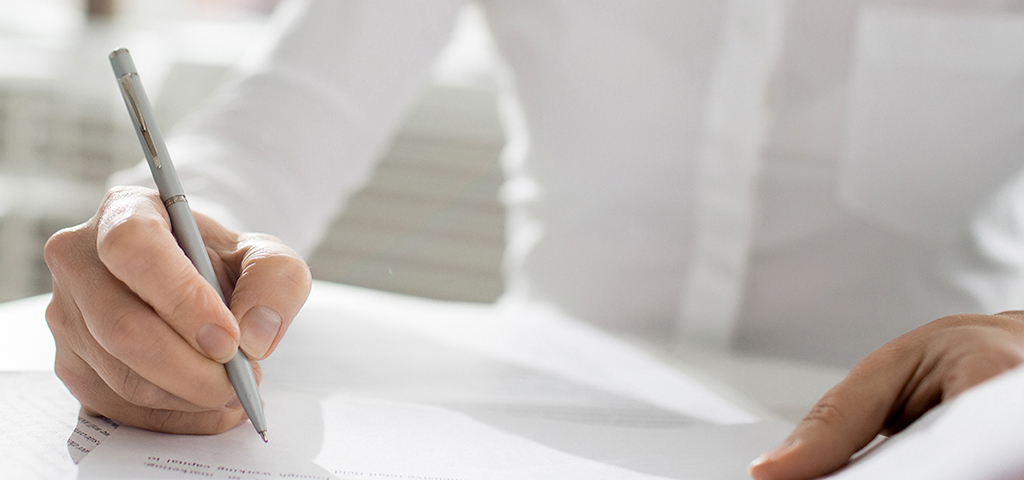 Reglamentos y formularios